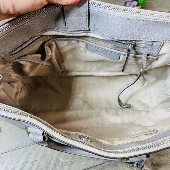 Michael Kors Sutton Satchel in Pearl Gray - Picture 9 of 10